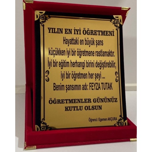 Yılın En İyi Öğretmeni Plaketi